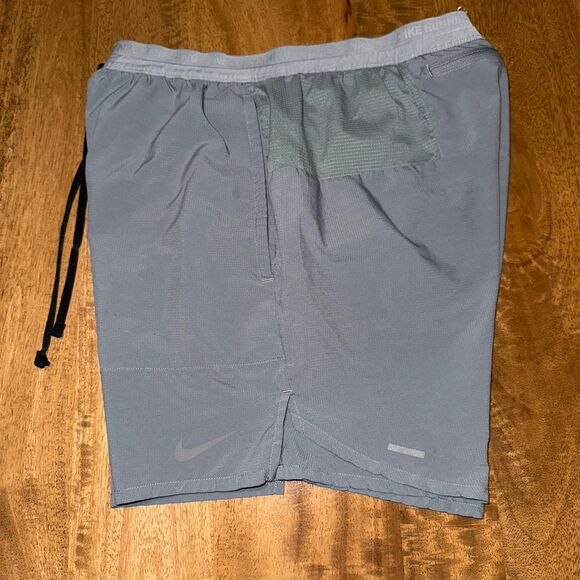 Nike Running Shorts DM4761‑084 Men’s Size S with Liner & Zipper Back Pocket - Picture 3 of 6